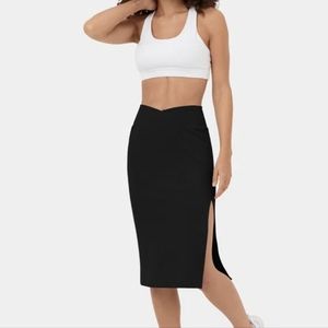 NWT Halara Large Crossover Midi Skirt w side slit